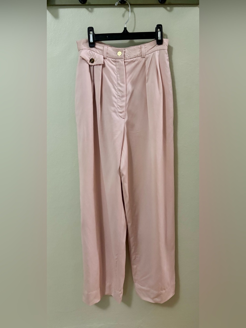 Rare! Vintage Burberry Pale Pink High-Waist Pleated Trousers.